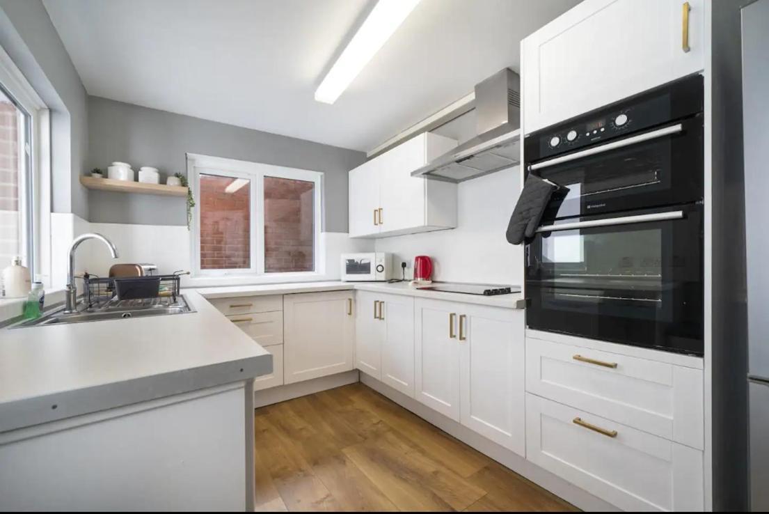 Cosy 2 Bedroom Town House Close To City Centre Belfast Luaran gambar