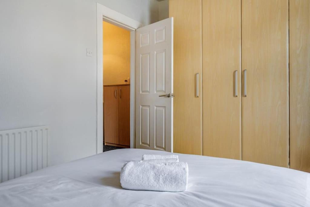 Cosy 2 Bedroom Town House Close To City Centre Belfast Luaran gambar