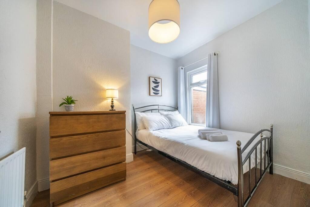 Cosy 2 Bedroom Town House Close To City Centre Belfast Luaran gambar
